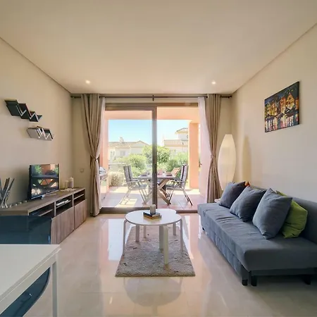 Appartement Garden Near The